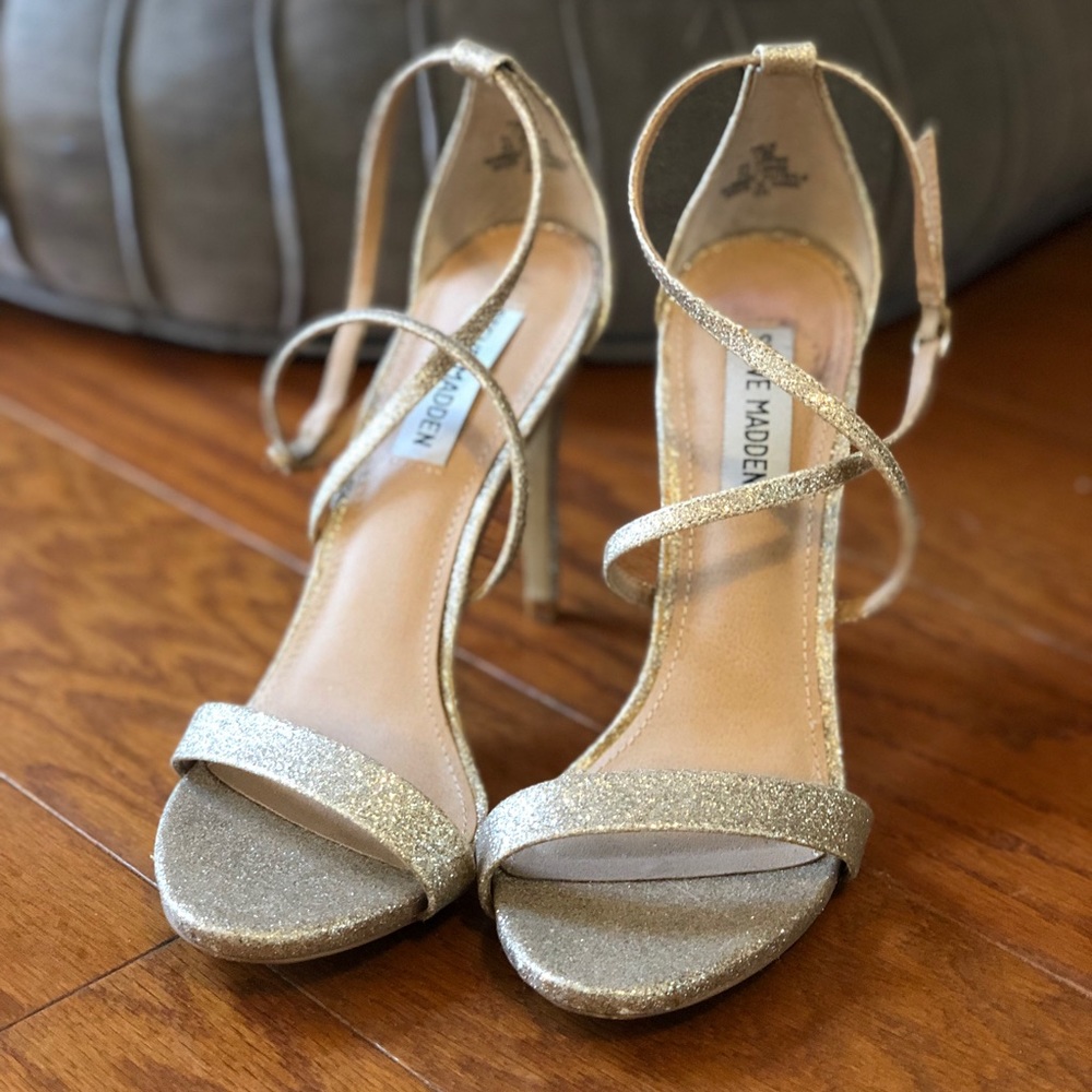 ✨ Steve Madden Gold Sparkle Heels
